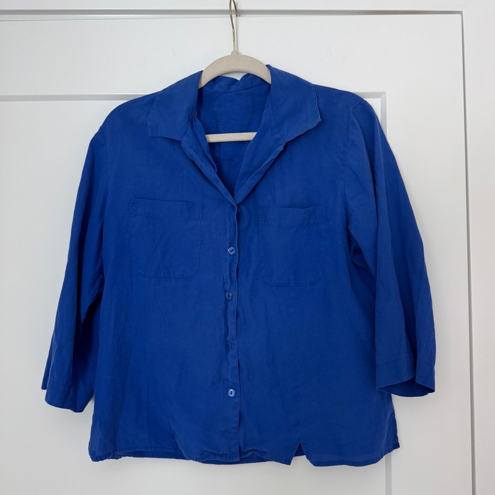 Silk‎ blue button up shirt